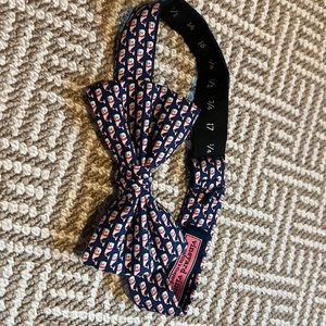 Kid’s whale bow tie Vineyard Vines